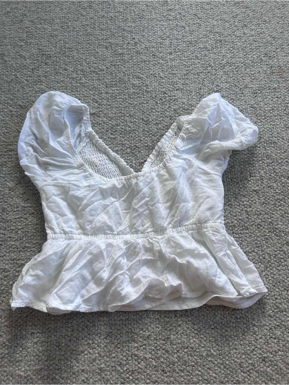 Hollister White Smocked V-Neck Peplum Top - Picture 2 of 3